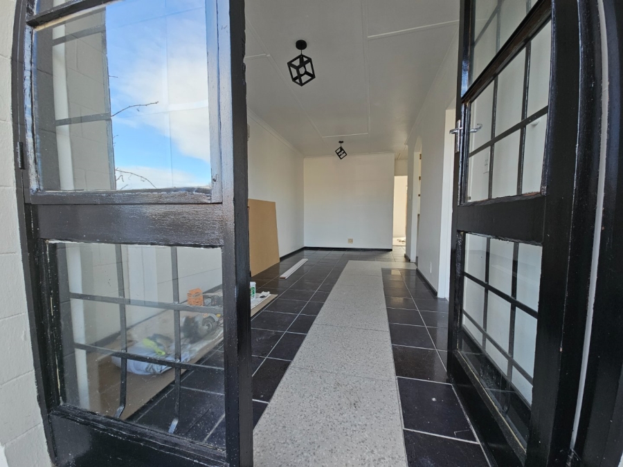 3 Bedroom Property for Sale in Eastridge Western Cape